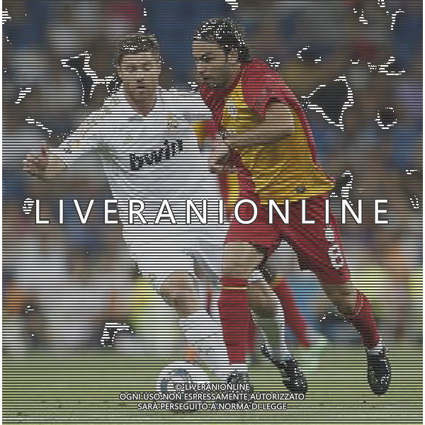 Real Madrid\'s Xabi Alonso and Galatasaray\'s Inan during Santiago Bernabeu Cup on august 24th 2011. Photo: Cesar Cebolla / ALFAQUI