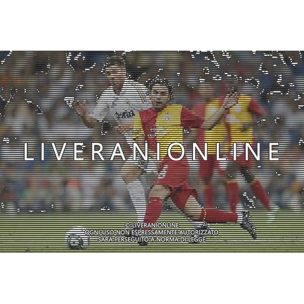Real Madrid\'s Xabi Alonso and Galatasaray\'s Inan during Santiago Bernabeu Cup on August 24th 2011. Photo: Cesar Cebolla / ALFAQUI