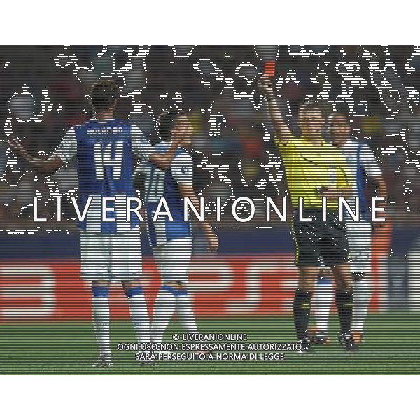 UEFA Supercoppa Europea 2011 Montecarlo - 26.08.2011 Barcellona-Porto Nella Foto:rolando espulso /Ph.Vitez-Ag. Aldo Liverani