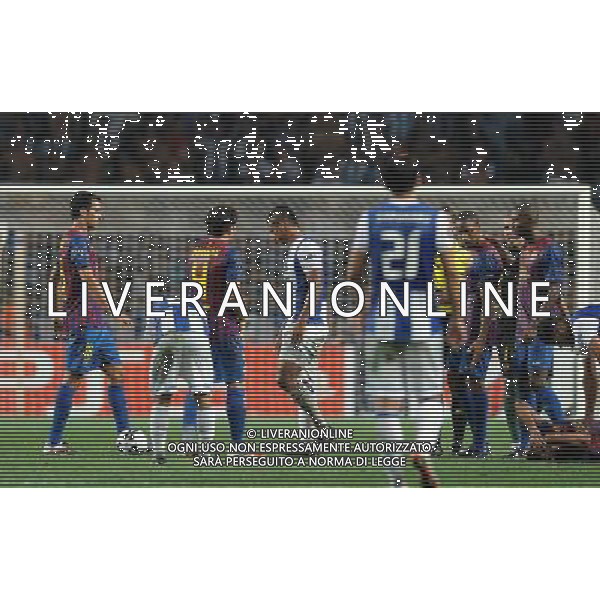 UEFA Supercoppa Europea 2011 Montecarlo - 26.08.2011 Barcellona-Porto Nella Foto:guarin espulso /Ph.Vitez-Ag. Aldo Liverani