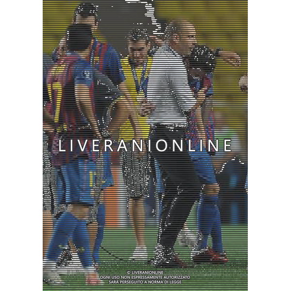 UEFA Supercoppa Europea 2011 Montecarlo - 26.08.2011 Barcellona-Porto Nella Foto:guardiola abbraccia fabregas /Ph.Vitez-Ag. Aldo Liverani