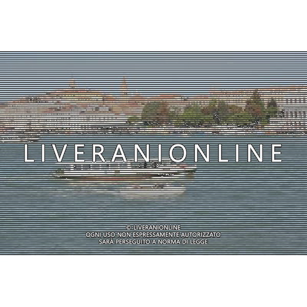 Venezia 29/08/2011 vedute della citta\' nella foto : il Canal Grande con i tipici vaporetti per il trasporto dei passeggeri Foto Gandolfi /AG. ALDO LIVERANI SAS