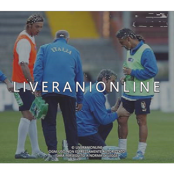 Genova 27/04/2004 Allenamento Nazionale Italiana nella foto Baggio Roberto foto filippo venezia/agenzia aldo liverani