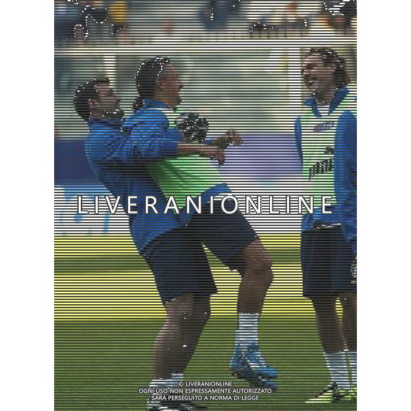Genova 27/04/2004 Allenamento Nazionale Italiana nella foto Angelo Peruzzi Christian Vieri e Baggio Roberto foto filippo venezia/agenzia aldo liverani
