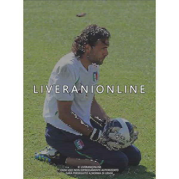 Raduno Nazionale Italiana a Coverciano Firenze - 30.08.2011 Allenamento Nella Foto:sirigu /Ph.Vitez-Ag. Aldo Liverani