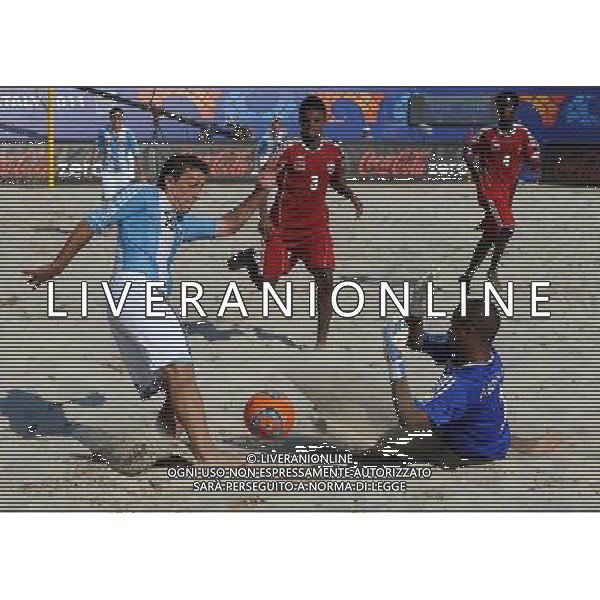 FIFA Beach Soccer World Cup 2011 Gruppo B Ravenna - 01.09.2011 Argentina-Oman Nella Foto:Jonathan Levi-Abdullah Al Qasmi /Ph.Vitez-Ag. Aldo Liverani