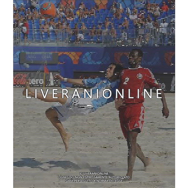 FIFA Beach Soccer World Cup 2011 Gruppo B Ravenna - 01.09.2011 Argentina-Oman Nella Foto:Sebastian Polatti-Juma Al Wahaibi /Ph.Vitez-Ag. Aldo Liverani