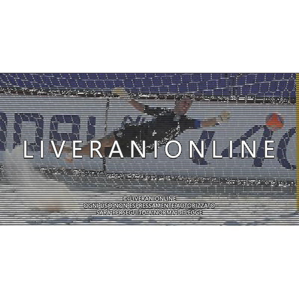 FIFA Beach Soccer World Cup 2011 Gruppo B Ravenna - 01.09.2011 Argentina-Oman Nella Foto:Parata di Cesar Mendoza /Ph.Vitez-Ag. Aldo Liverani