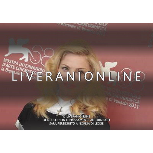 (110901) -- VENICE, Sept. 1, 2011 () -- U.S. pop star Madonna poses during the photo-call for Madonna\'s new film \'W.E.\' at the 68th Venice International Film Festival at Venice, Italy, Sept. 1, 2011. (/Wang Qingqin) (nxl)