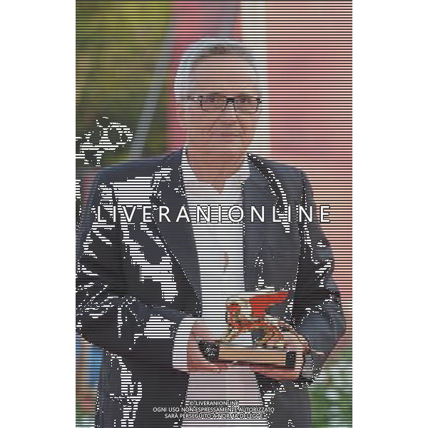 09/09/2011 VENEZIA 68ma Mostra del cinema nella foto il regista marco bellocchio con il leone d\'oro ph.gandolfi /ag ALDO LIVERANI sas