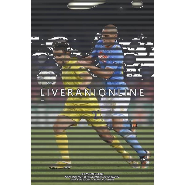 Napoli - 27/09/2011 - Stadio San Paolo - Uefa Champions League 2011/2012 - Fase a gironi (Gruppo A) - Napoli vs Villareal - nella foto: giuseppe rossi ed inler Œ© Fabrizio Corradetti - Ag. Aldo Liverani sas