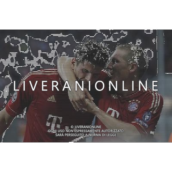firo Fu§ball,Fussball, 27.09.2011 Uefa Champions League Saison 2011/2012 CL, Vorrunde 2. Spieltag, FC Bayern MŸnchen, Muenchen, FCB , Manchester City FC, Jubel, jubeln, Gestik, Mario Gomez, Bayern, mit, Bastian Schweinsteiger, Bayern, $worldrightsEs gelten unsere AGB, einsehbar auf www.firosportphoto.de copyright by firo sportphoto: Pfefferackerstr. 2aÊ 45894 G e l s e n k i r c h e n www.firosportphoto.de mail@firosportphoto.de (V o l k s b a n k B o c h u m - W i t t e n ) BLZ.: 430 601 29 Kt. Nr.: 341 117 100 Tel:Ê 0209 - 9304402 Fax:Ê 0209 - 9304443 ©firoSportPhoto/Agenzia Aldo Liverani Sas - ITALY ONLY - EDITORIAL USE ONLY
