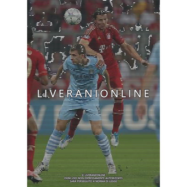 firo Fu§ball,Fussball, 27.09.2011 Uefa Champions League Saison 2011/2012 CL, Vorrunde 2. Spieltag, FC Bayern MŸnchen, Muenchen, FCB , Manchester City FC, 2 : 0, Zweikampf, links, Edin Dzeko, Manchester City, rechts, Daniel van Buyten, Bayern, $worldrightsEs gelten unsere AGB, einsehbar auf www.firosportphoto.de copyright by firo sportphoto: Pfefferackerstr. 2aÊ 45894 G e l s e n k i r c h e n www.firosportphoto.de mail@firosportphoto.de (V o l k s b a n k B o c h u m - W i t t e n ) BLZ.: 430 601 29 Kt. Nr.: 341 117 100 Tel:Ê 0209 - 9304402 Fax:Ê 0209 - 9304443 AG ALDO LIVERANI S A S ONLY ITALY