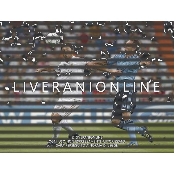 madrid (27/09/2011).- Estadio Santiago Bernabeu. UEFA Champion League, Match 2 Real Madrid- AFC Ajax. Xabi Alonso, Siem de Jong. © Alex Cid-Fuentes / ALFAQUI AG ALDO LIVERANI ONLY ITALY