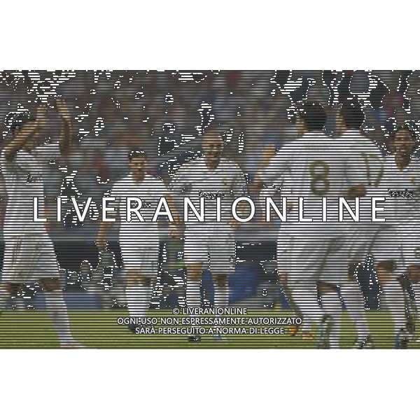 madrid (27/09/2011).- Estadio Santiago Bernabeu. UEFA Champion League, Match 2 Real Madrid- AFC Ajax. Karim Benzema celebra un gol. © Alex Cid-Fuentes / ALFAQUI AG ALDO LIVERANI ONLY ITALY