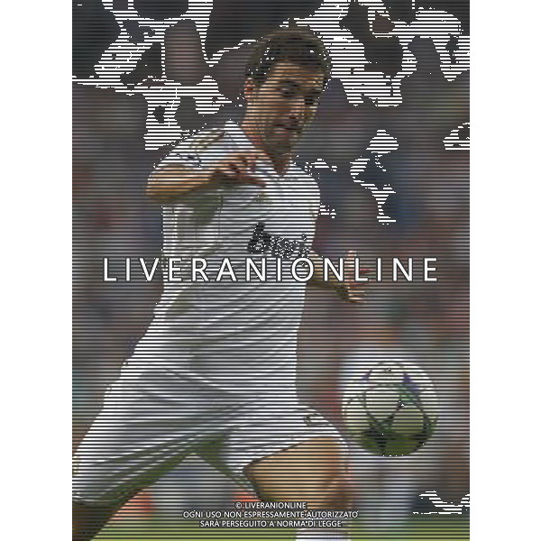 madrid (27/09/2011).- Estadio Santiago Bernabeu. UEFA Champion League, Match 2 Real Madrid- AFC Ajax. Gonzalo Higuain. © Alex Cid-Fuentes / ALFAQUI AG ALDO LIVERANI ONLY ITALY