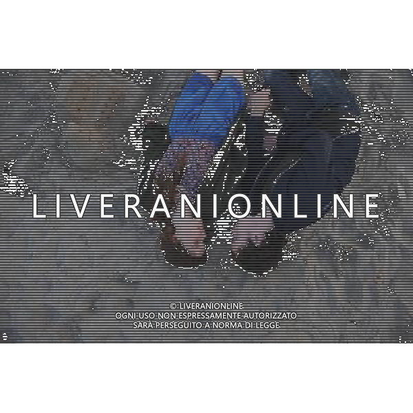 Left to right: Felicity Jones plays Anna and Anton Yelchin plays Jacob in LIKE CRAZY, from Paramount Vantage and Indian Paintbrush. / Foto di scena del film \' Like Crazy \' - AG. ALDO LIVERANI SAS- ITALY ONLY *** Local Caption *** .