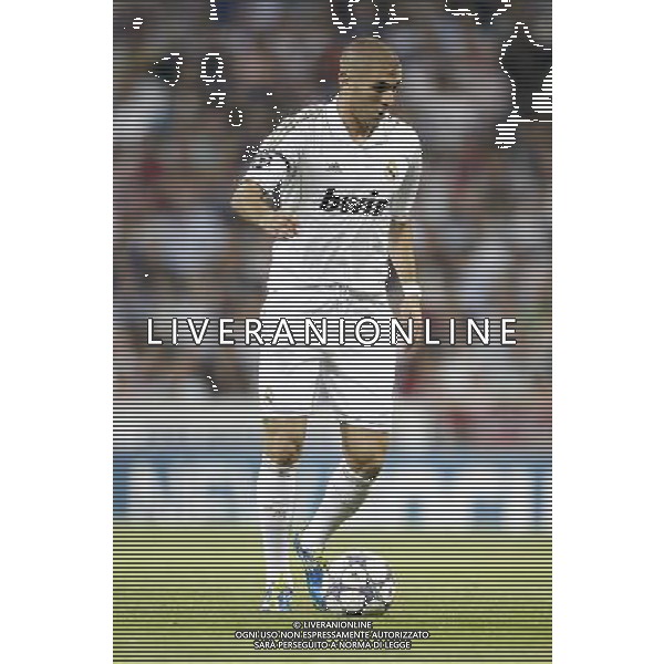 Real Madrid\'s Karim Benzema during UEFA Champions League match. September 27, 2011. (ALTERPHOTOS/Alvaro Hernandez) /AG ALDO LIVERAN SAS ITALY ONLY