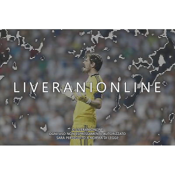Real Madrid\'s Iker Casillas reacts during UEFA Champions League match. September 27, 2011. (ALTERPHOTOS/Alvaro Hernandez) /AG ALDO LIVERAN SAS ITALY ONLY