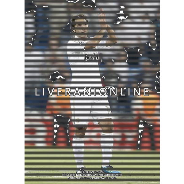 Real Madrid\'s Hamit Altintop salutes after UEFA Champions League match. September 27, 2011. (ALTERPHOTOS/Alvaro Hernandez) /AG ALDO LIVERAN SAS ITALY ONLY