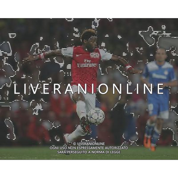 Arsenal\'s Alexandre Song in action during todays match Football - UEFA Champions League - Group F - Arsenal v Olympiacos FC - Wed 28 Sep 2011 - Emirates Stadium - London - UK Foto: Michal Zemanek / Newspix.pl LIGA MISTRZOW SEZON 2011/2012 PILKA NOZNA ARSENAL LONDYN vs OLYMPIAKOS PIREUS --- Newspix.pl ARSENAL OLYMPIACOS - CHAMPIONS LEAGUE - ©AG ALDO LIVERANI SAS ITALY ONLY -. *** Local Caption *** .