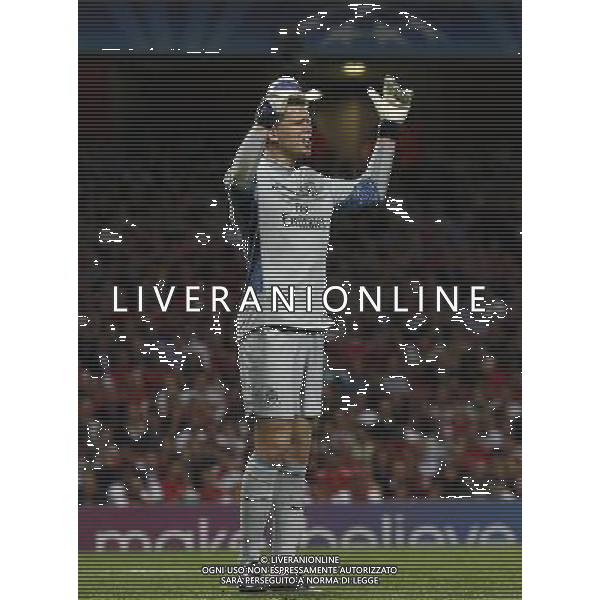 Arsenal\'s Wojciech Szczesny Football - UEFA Champions League - Group F - Arsenal v Olympiacos FC - Wed 28 Sep 2011 - Emirates Stadium - London - UK Foto: Michal Zemanek / Newspix.pl LIGA MISTRZOW SEZON 2011/2012 PILKA NOZNA ARSENAL LONDYN vs OLYMPIAKOS PIREUS --- Newspix.pl ARSENAL OLYMPIACOS - CHAMPIONS LEAGUE - ©AG ALDO LIVERANI SAS ITALY ONLY -. *** Local Caption *** .
