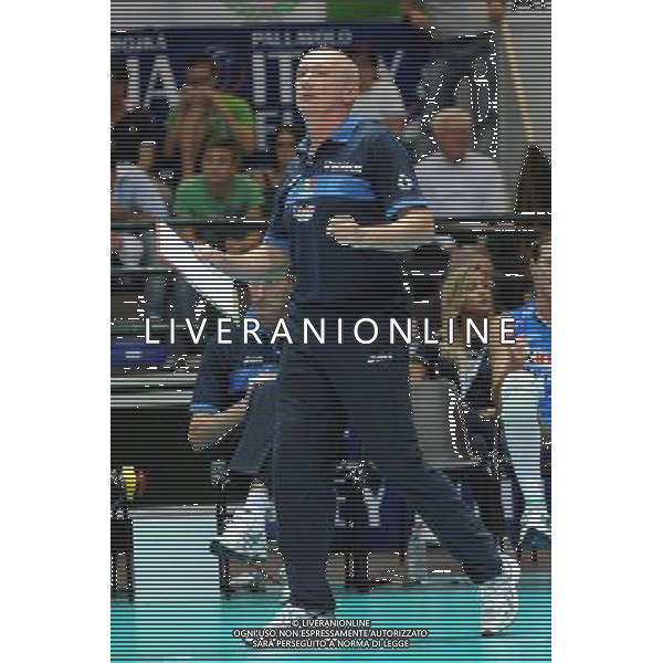 Monza 28-09-2011 Campionati Europei femminili di Pallavolo - Quarti di finale Italia - Olanda nella foto: Massimo Barbolini allenatore dell\'Italia foto Roberto Garavaglia - ag. Aldo Liverani sas