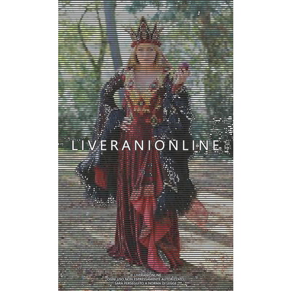 Patsy Kensit as the Wicked Witch in the pantomime of \'Snow White And The Seven Dwarfs\' at the Churchchill Theatre, Bromley 29th September 2011 / Patsy Kensit nella pantomima di \'Biancaneve ei sette nani\' al Teatro Churchchill, Bromley - AG.ALDO LIVERANI SAS- ITALY ONLY *** Local Caption *** .