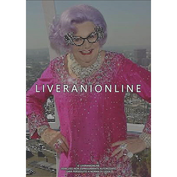 Dame Edna Everage and the stars from the new wimbledon theatres pantomine Dick Whittington that runs from the 9th of December to the 15th of January went for a spin on the edf London eye 29/09/2011 - / Londra, il cast dello spettacolo teatrale Dick Whittington nel photo call di presentazione alla stampa - AG. ALDO LIVERANI SAS- ITALY ONLY *** Local Caption *** .