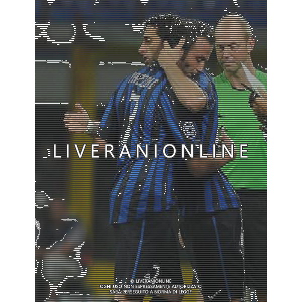 UEFA Champions League 2011/2012 Gruppo B Milano - 14.09.2011 Inter-Trabzonspor Nella Foto:sostituzione milito diego- pazzini giampiero /Ph.Vitez-Ag. Aldo Liverani