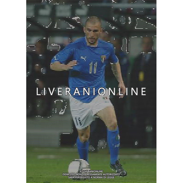 NAZIONALE ITALIANA CALCIO 2004 NELLA FOTO MARCO DI VAIO AGENZIA ALDO LIVERANI