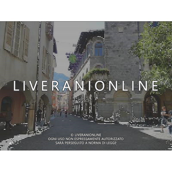 SVIZZERA- BELLINZONA SETTEMBRE 2011 NELLA FOTO BELLINZONA CITTA AG ALDO LIVERANI S A S