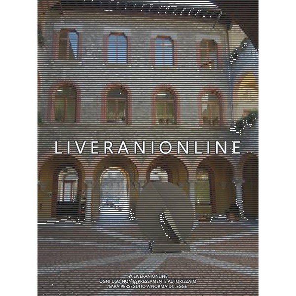 SVIZZERA- BELLINZONA SETTEMBRE 2011 NELLA FOTO BELLINZONA CITTA\' MUNICIPIO AG ALDO LIVERANI S A S