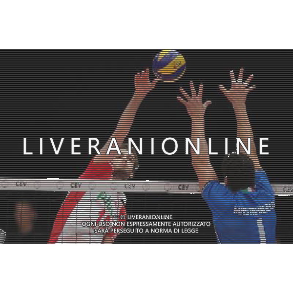 17.09.2011 WIEDEN,AUSTRIA (WIEN,AUSTRIA) - WIENERSTADT HALLE, SIATKOWKA MEZCZYZN (VOLLEYBALL MEN\'S), MISTRZOSTWA EUROPY W SIATKOWCE MEZCZYZN (MEN\'S VOLLEYBALL EUROPEAN CHMPIONSHIPS), POLFINAL (SEMI FINAL) MECZ POLSKA-WLOCHY (POLAND-ITALY) NZ MATEUSZ MIKA FOTO LUKASZ GROCHALA/ CYFRASPORT / NEWSPIX.PL --- Newspix.pl AG ALDO LIVERANI S A S ONLY ITALY *** Local Caption *** www.newspix.pl mail us: info@newspix.pl call us: 0048 022 23 22 222 --- Polish Picture Agency by Ringier Axel Springer Poland