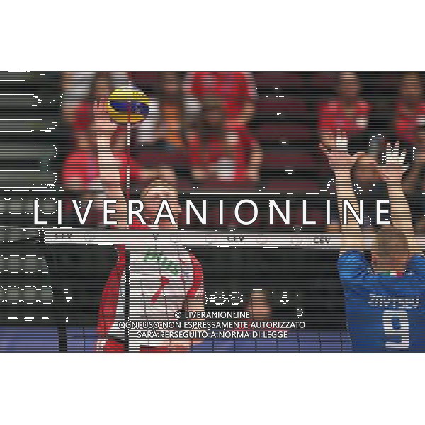 17.09.2011 WIEDEN,AUSTRIA (WIEN,AUSTRIA) - WIENERSTADT HALLE, SIATKOWKA MEZCZYZN (VOLLEYBALL MEN\'S), MISTRZOSTWA EUROPY W SIATKOWCE MEZCZYZN (MEN\'S VOLLEYBALL EUROPEAN CHMPIONSHIPS), POLFINAL (SEMI FINAL) MECZ POLSKA-WLOCHY (POLAND-ITALY) NZ JAKUB JAROSZ FOTO LUKASZ GROCHALA/ CYFRASPORT / NEWSPIX.PL --- Newspix.pl AG ALDO LIVERANI S A S ONLY ITALY *** Local Caption *** www.newspix.pl mail us: info@newspix.pl call us: 0048 022 23 22 222 --- Polish Picture Agency by Ringier Axel Springer Poland