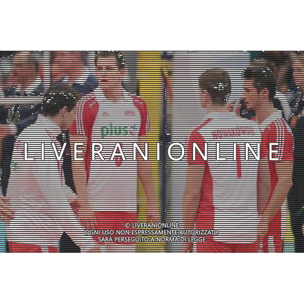 17.09.2011 WIEDEN,AUSTRIA (WIEN,AUSTRIA) - WIENERSTADT HALLE, SIATKOWKA MEZCZYZN (VOLLEYBALL MEN\'S), MISTRZOSTWA EUROPY W SIATKOWCE MEZCZYZN (MEN\'S VOLLEYBALL EUROPEAN CHMPIONSHIPS), POLFINAL (SEMI FINAL) MECZ POLSKA-WLOCHY (POLAND-ITALY) NZ POLSKA SMUTEK, PORAZKA; FABOIANB DRZYZGA, BARTOSZ KUREK, PIOTR NOWAKOWSKI, LUKASZ ZYGADLO FOTO LUKASZ GROCHALA/ CYFRASPORT / NEWSPIX.PL --- Newspix.pl AG ALDO LIVERANI S A S ONLY ITALY *** Local Caption *** www.newspix.pl mail us: info@newspix.pl call us: 0048 022 23 22 222 --- Polish Picture Agency by Ringier Axel Springer Poland