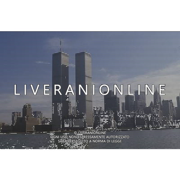 ARCHVIO NEW YORK - VEDUTA TORRI GEMELLE - TWINS TOWERS PH.ARCHIVIO AG.ALDO LIVERANI SAS