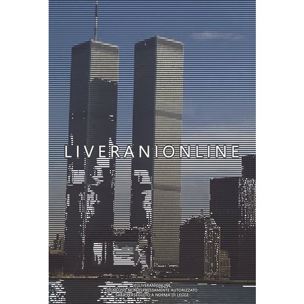 ARCHVIO NEW YORK - VEDUTA TORRI GEMELLE - TWINS TOWERS PH.ARCHIVIO AG.ALDO LIVERANI SAS