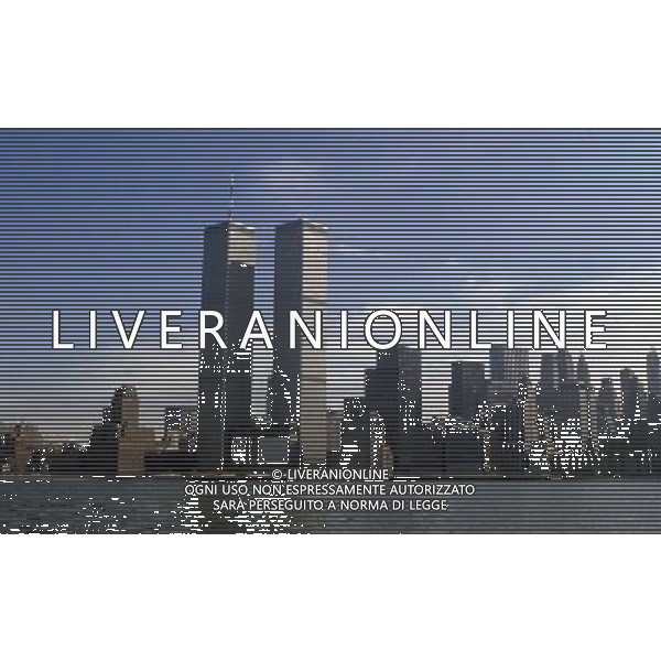 ARCHVIO NEW YORK - VEDUTA TORRI GEMELLE - TWINS TOWERS PH.ARCHIVIO AG.ALDO LIVERANI SAS