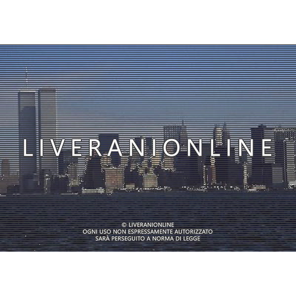 ARCHVIO NEW YORK - VEDUTA TORRI GEMELLE - TWINS TOWERS PH.ARCHIVIO AG.ALDO LIVERANI SAS