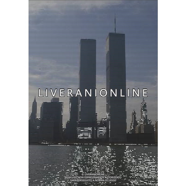 ARCHVIO NEW YORK - VEDUTA TORRI GEMELLE - TWINS TOWERS PH.ARCHIVIO AG.ALDO LIVERANI SAS