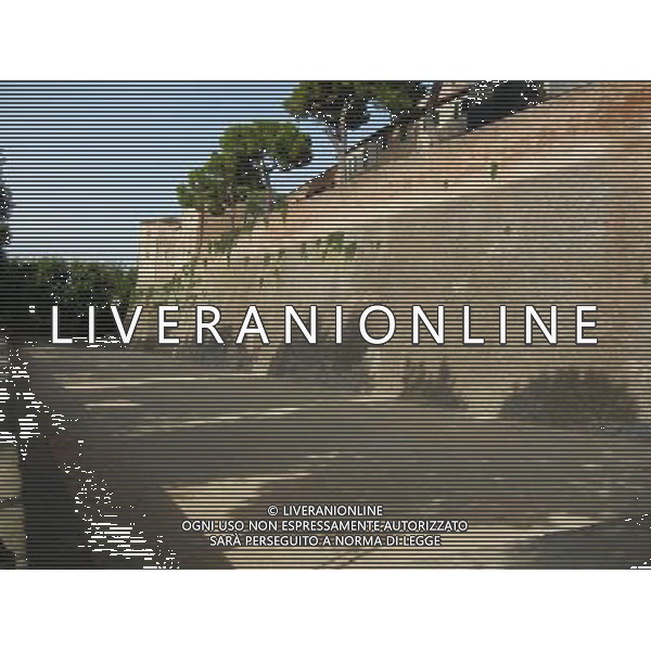SANTARCANGELO DI ROMAGNA RIMINI SETTEMBRE 2011 NELLA FOTO MURA DI CINTA DELLA ROCCA MALATESTIANA AG ALDO LIVERANI S A S