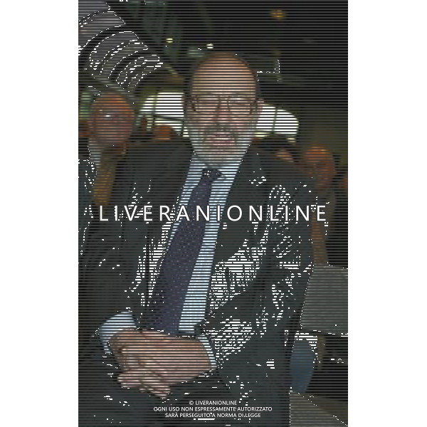 MILANO 4/5/2004 SPAZIO KRIZIA VIA MANIN, 21 INCONTRO CON GIOVANNI SARTORI IN OCCASIONE DELLA PUBBLICAZIONE DEL SUO LIBRO: -MALA TEMPORA- NELLA FOTO UMBERTO ECO FOTO MARIO ROMANO/AG ALDO LIVERANI