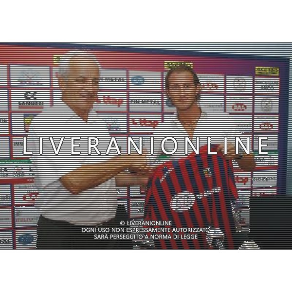 Enzo Cavagna e Aimo Diana,Calcio Lumezzane prima divisione lega pro presentazione nuovo acquisto Aimo Diana 14 settembre 2011. PH FOTOLIVE NANDO VESCUSIO AG ALDO LIVERANI S A S