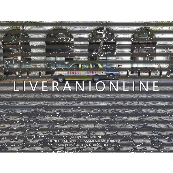 LONDON, UNITED KINGDOM OCTOBER 6 : Pic Shows Leaves imprinted in to the road in central London, a certain type of tarmac and the constant use of cars on the road has left the autum leaves imprinted on the road on October, 6th, 2011 in London, England ©photoshot/AG ALDO LIVERANI SAS - ITALY ONLY