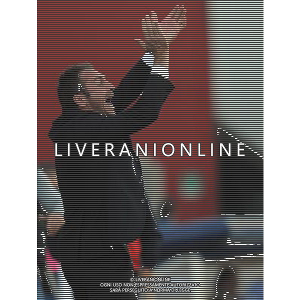 Lega Pro 1Â° Divisione Girone B 2011/2012 6Â°Giornata Reggio Emilia - 09.10.2011 Carpi-Taranto Nella Foto:Dionigi Davide applaude l\'arbitro e viene espulso /Ph.Vitez-Ag. Aldo Liverani