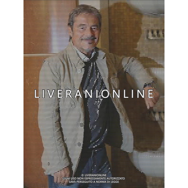 MILANO - 10-10-2011 TEATRO NUOVO SAN BABILA PRESENTAZIONE DELLO SPETTACOLO TEATRALE \'LA VERITA\' \' DIRETTO DA GUIDO NICHETTI NELLA FOTO MASSIMO DAPPORTO PH.FIOCHI/ALDO LIVERANI SAS