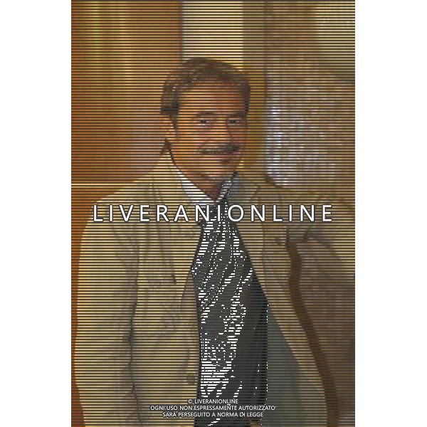 MILANO - 10-10-2011 TEATRO NUOVO SAN BABILA PRESENTAZIONE DELLO SPETTACOLO TEATRALE \'LA VERITA\' \' DIRETTO DA GUIDO NICHETTI NELLA FOTO MASSIMO DAPPORTO PH.FIOCHI/ALDO LIVERANI SAS