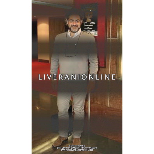 MILANO - 10-10-2011 TEATRO NUOVO SAN BABILA PRESENTAZIONE DELLO SPETTACOLO TEATRALE \'LA VERITA\' \' DIRETTO DA GUIDO NICHETTI NELLA FOTO MASSIMO CIMAGLIA PH.FIOCHI/ALDO LIVERANI SAS