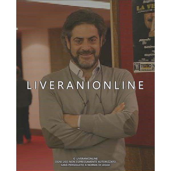 MILANO - 10-10-2011 TEATRO NUOVO SAN BABILA PRESENTAZIONE DELLO SPETTACOLO TEATRALE \'LA VERITA\' \' DIRETTO DA GUIDO NICHETTI NELLA FOTO MASSIMO CIMAGLIA PH.FIOCHI/ALDO LIVERANI SAS